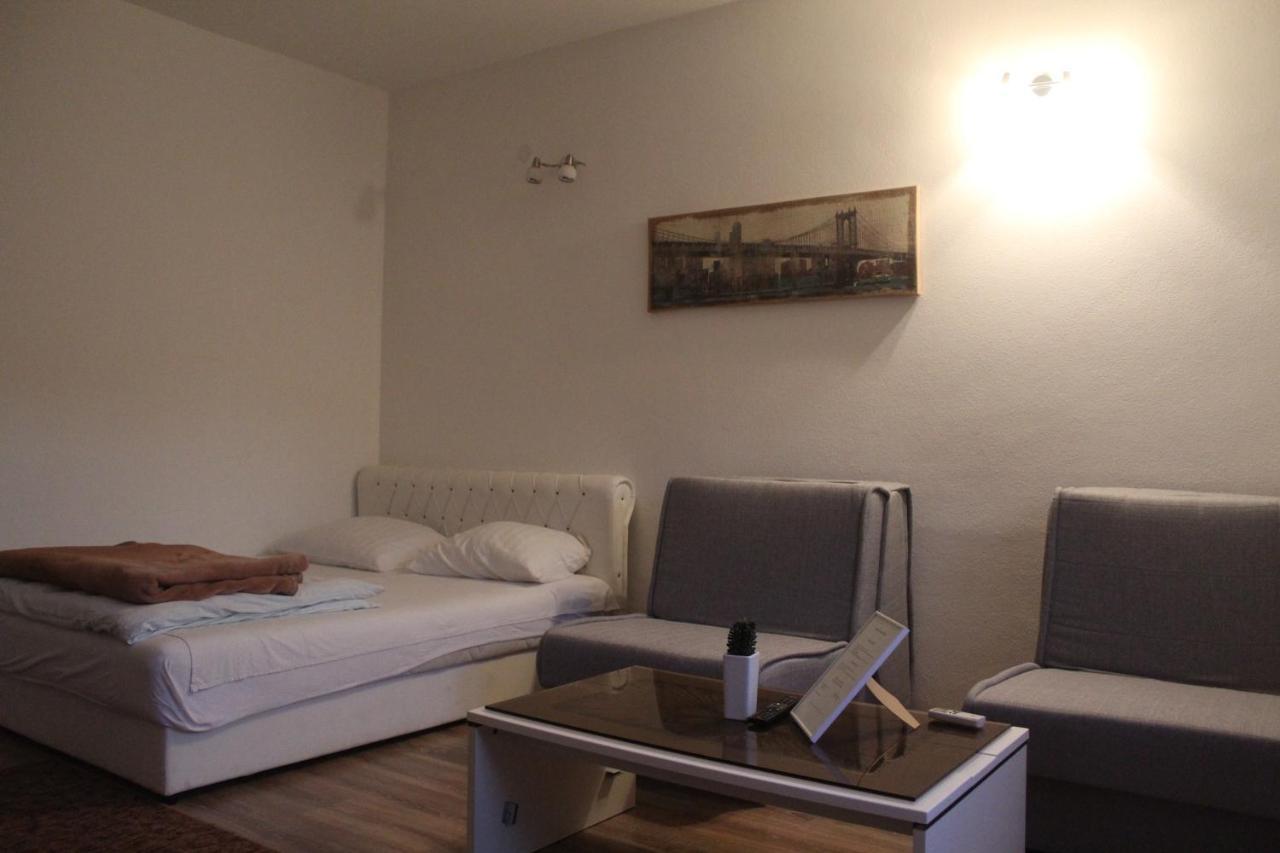Aldi Apartment *